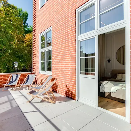 Poniatowskiego Parkside Studio~parking And Lift Apartamento