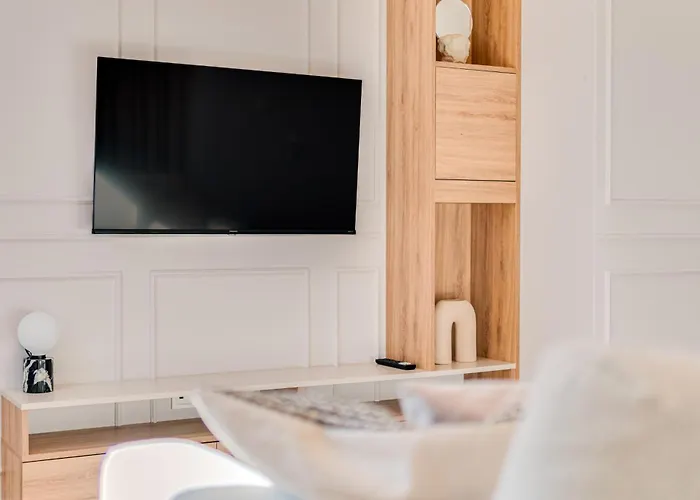 Apartment Poniatowskiego Parkside Studio~parking And Lift *