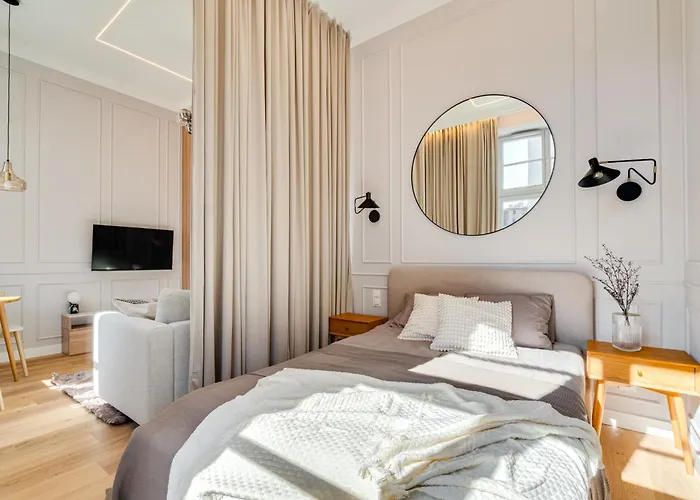 Apartment Poniatowskiego Parkside Studio~parking And Lift *