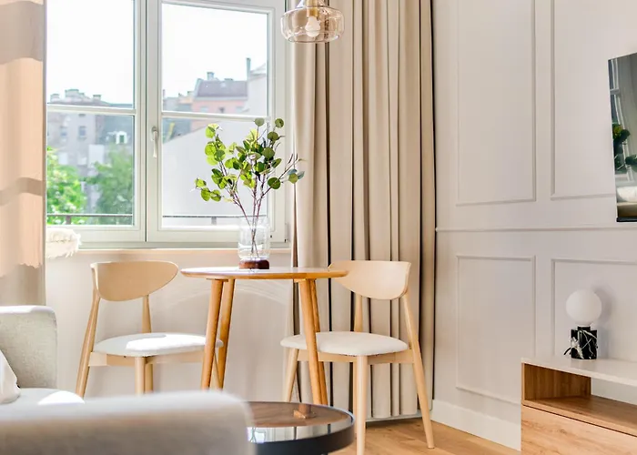 Poniatowskiego Parkside Studio~parking And Lift